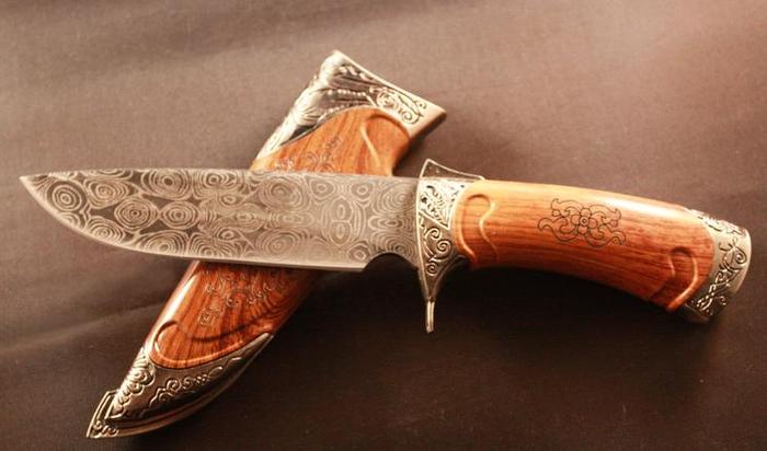 Damast messer 250 de lei - Clasico cuchillos de caza