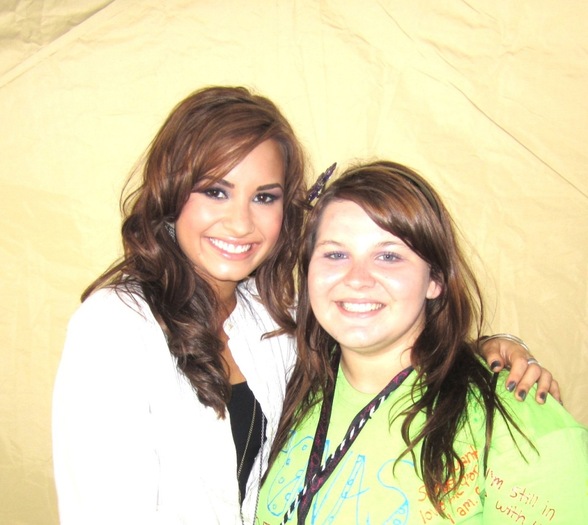 demi-2 - Demi Lovato