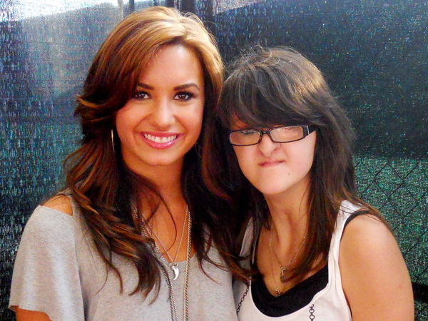 demi-4 - Demi Lovato