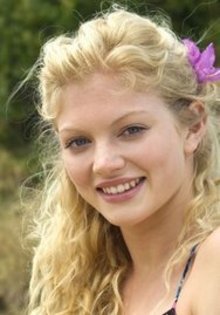 cariba heine - spuneti cine are cel mai frumos zambet