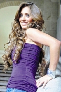 785e00d39844a5b6e7ead66df6d1b42f-tb_200 - Anahi anahi