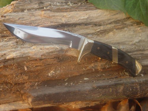 2. - Clasico cuchillos de caza
