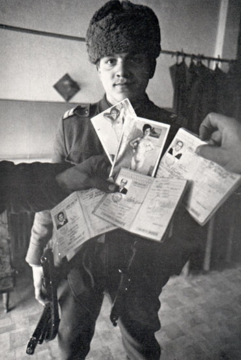 Mandru sa Fiu Roman ! (38) - poze revolutie 1989