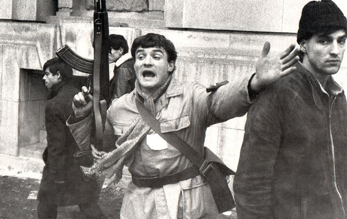 Mandru sa Fiu Roman ! (44) - poze revolutie 1989