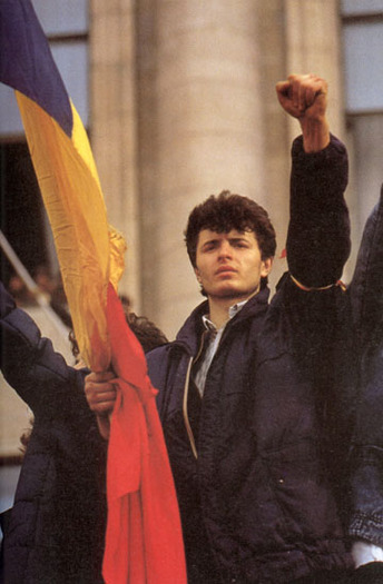 Mandru sa Fiu Roman ! (97) - poze revolutie 1989