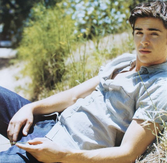 Zac-Efron-2010-a