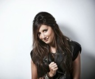 11463209_RCFAJHCFC - poze cu ashley tisdale