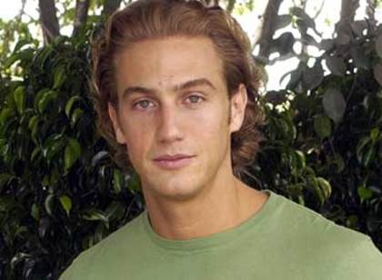 a - Eugenio Siller