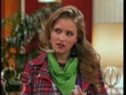 emily-osment-hannah-montana-screencap-04