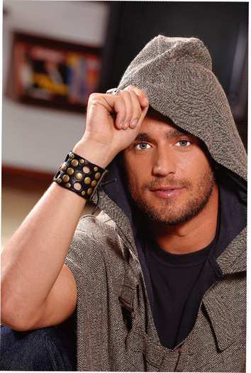 8 - Michel Brown