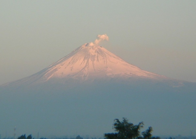 Vulcanul Popocatepetl,Mexic