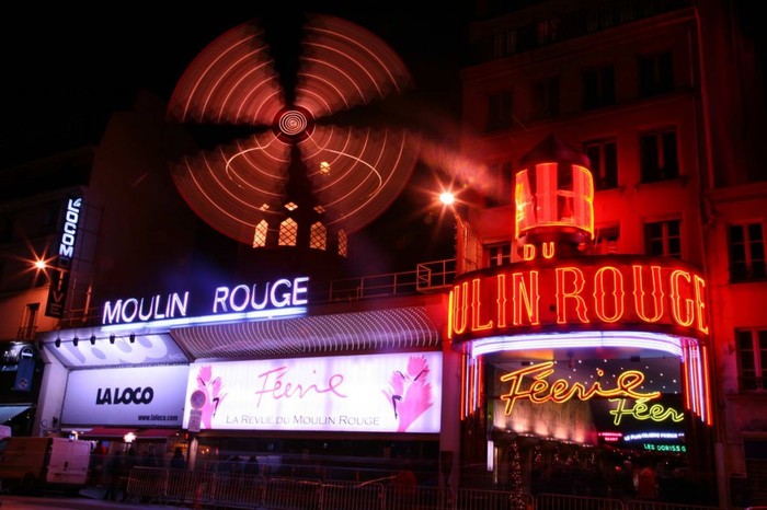 Cabaretul Moulin Rouge,Franta