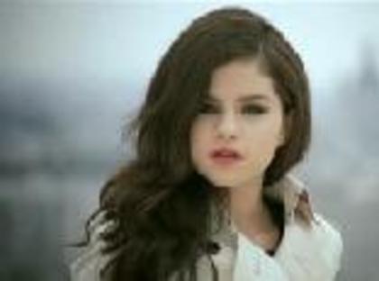 Selena Gomez Round and Round - Selena Marie Gomez