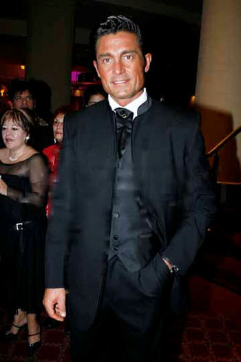 10 - Fernando Colunga