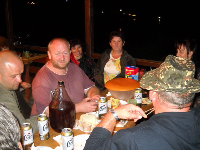 ...si o fata ...trasa(nerasa)