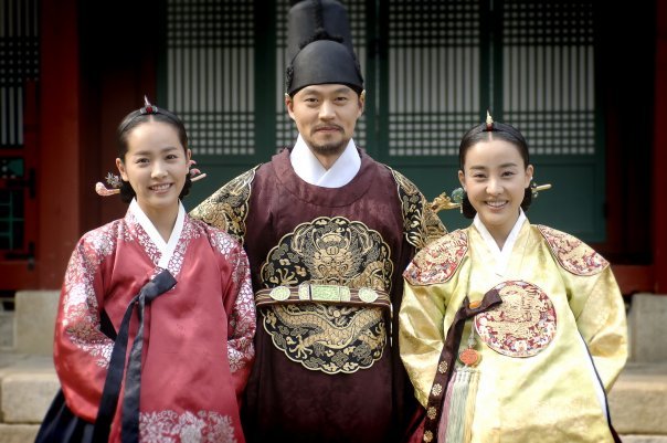 7927_135340168698_654448698_2387963_2418129_n