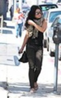 Vanessa-out-in-West-Hollywood-vanessa-anne-hudgens-14677741-75-120