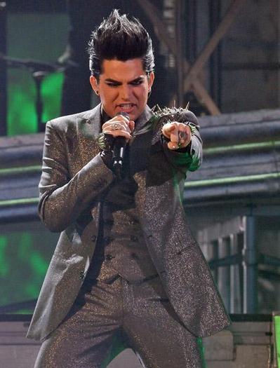 Adam_Lambert_1259622079_3