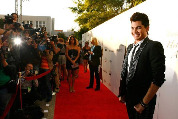 Adam_Lambert_1259622163_4