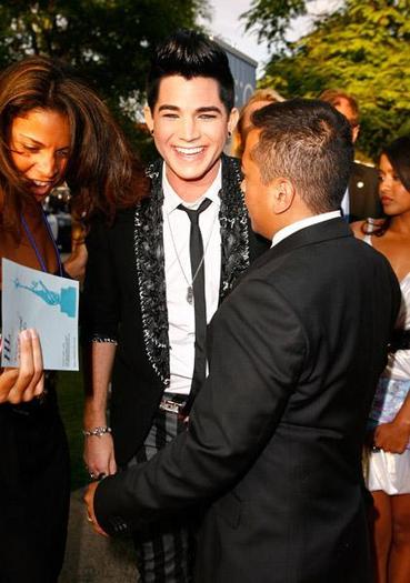 Adam_Lambert_1259622184_0