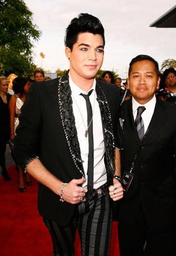 Adam_Lambert_1259622184_4