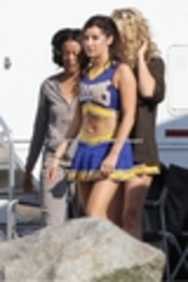 Ashley-on-Hellcats-set-July-28th-ashley-tisdale-14871338-80-120 - album pentru XMENYA