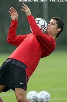 Cristiano_Ronaldo_1246134324_3