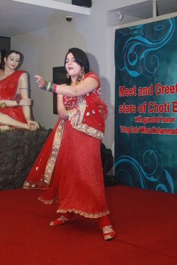 23478331229563919715998