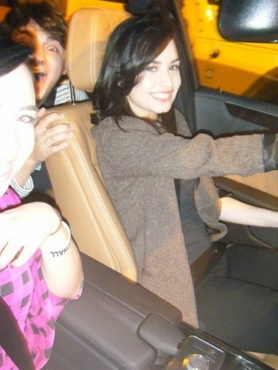 BQJDALDEFPORZBUMDLK - Demi Lovato rare