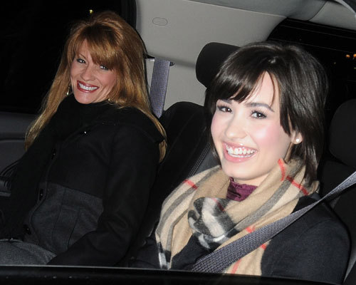 demi-lovato-mother - Demi Lovato rare