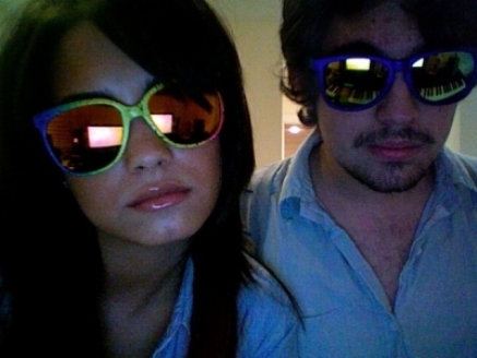 demi-twitter - Demi Lovato rare