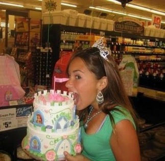 disney-stars-rare-pictures%20(19) - Demi Lovato rare