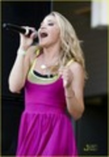 11 - club emily osment