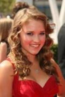 16 - club emily osment