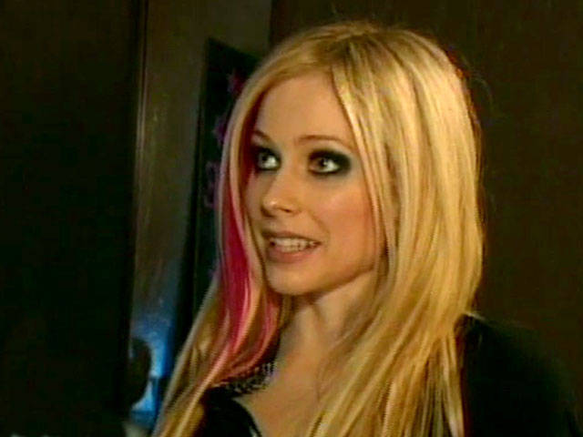 QFAPLNBAANQXRIXJPQO - avril lavigne