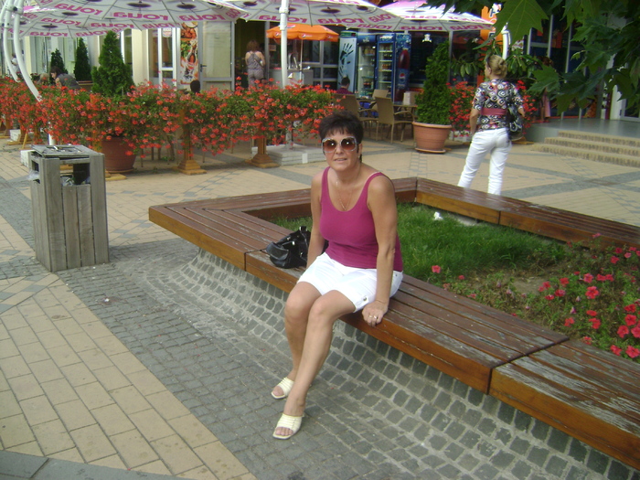 stau si eu...ca tot omul