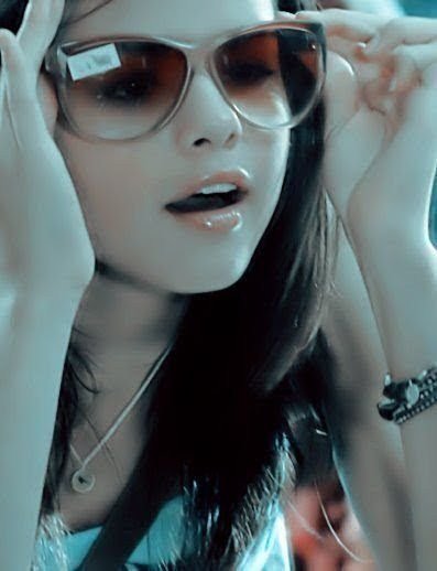 19066320_IWFPAWEJQ[1]