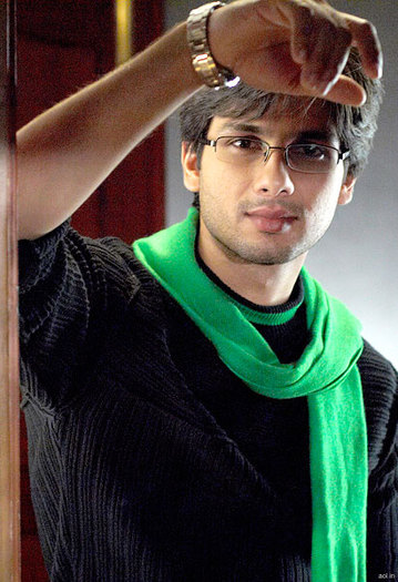 2 - Shahid Kapoor