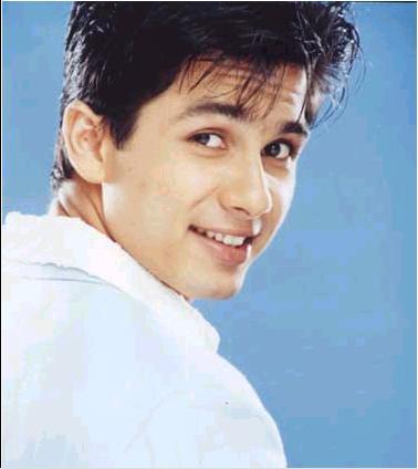 4 - Shahid Kapoor