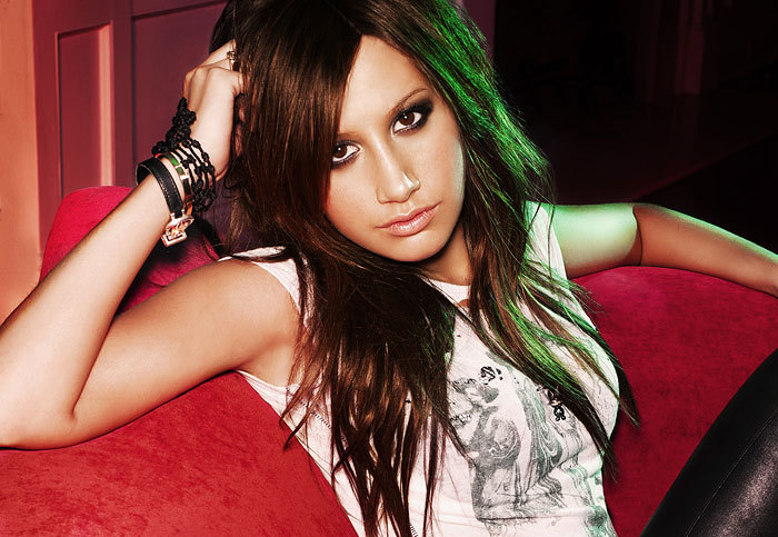 ashley-tisdale-700[1] - Ashley Tisdale