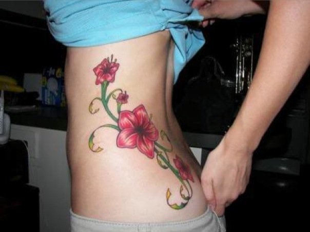 15 - tatuaje femei
