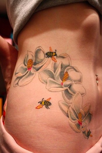 28 - tatuaje femei