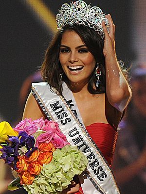 MISS M?XICO, XIMENA NAVARRETE - Miss Universe o bruneta focoasa din Mexic cea mai frumoasa femeie din lume