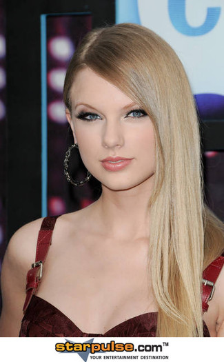 Taylor Swift-BBC-014285 - taylor swift