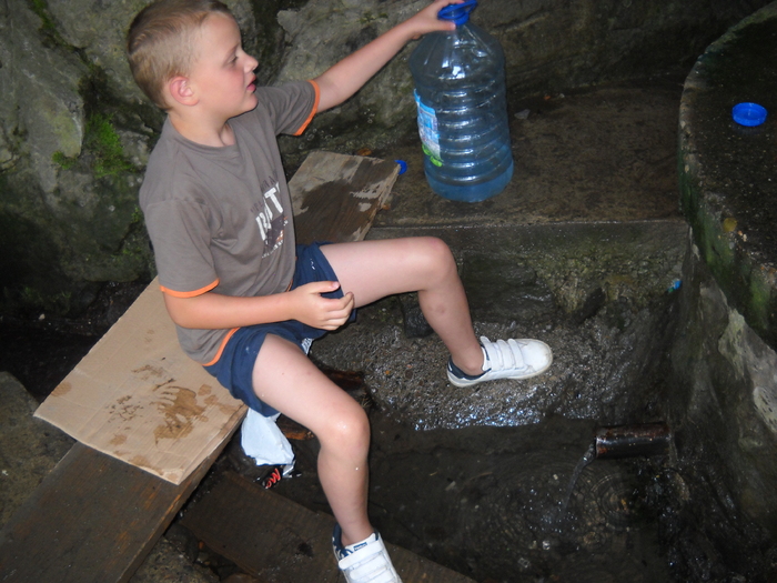 Cea mai buna bautura, apa de la SOIMUL. - CONCEDIU LA COLIBITA 2010