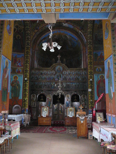 P1160283 - Imagini din interiorul bisericii