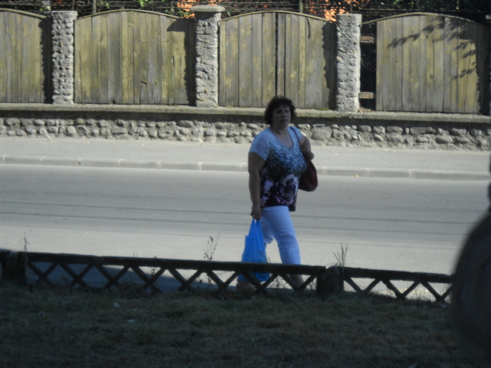 Trag cu coada ochiului la vecin - MOMENTE IMORTALIZATE