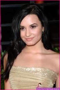 imagesCAP9YIUW - demi lovato