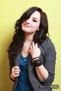 imagesCAWSBTQP - demi lovato