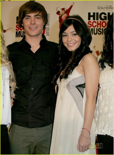 HSM-3-Press-Conference-high-school-musical-3-1225043_900_1222